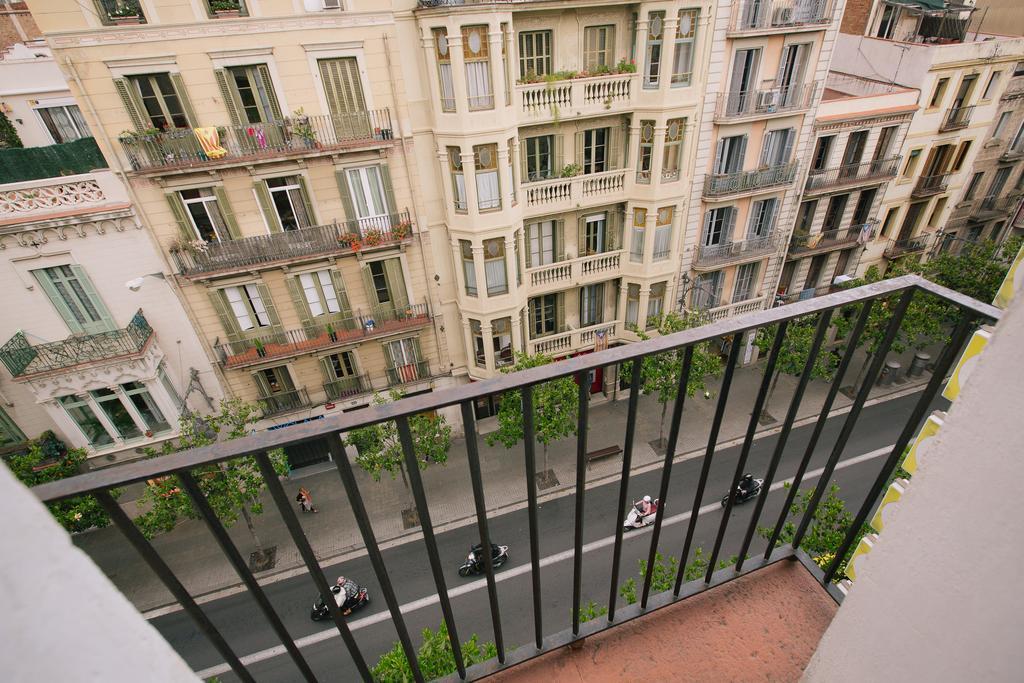 Pension Norma Barcelona Exterior photo